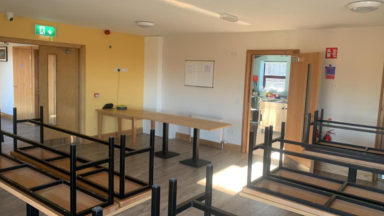 Achill Surf Centre Vandrehjem Bellanasally Eksteriør billede