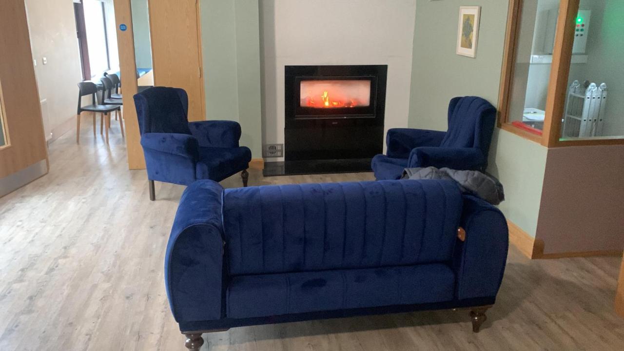 Achill Surf Centre Vandrehjem Bellanasally Eksteriør billede