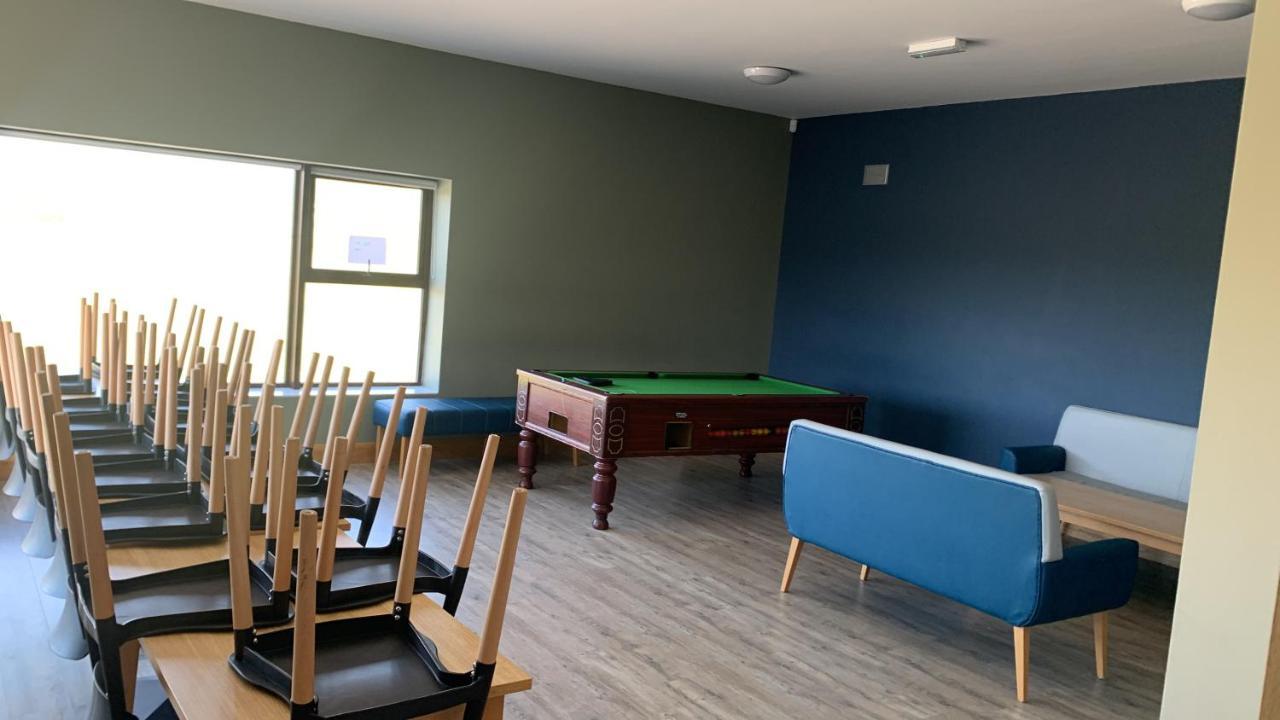 Achill Surf Centre Vandrehjem Bellanasally Eksteriør billede