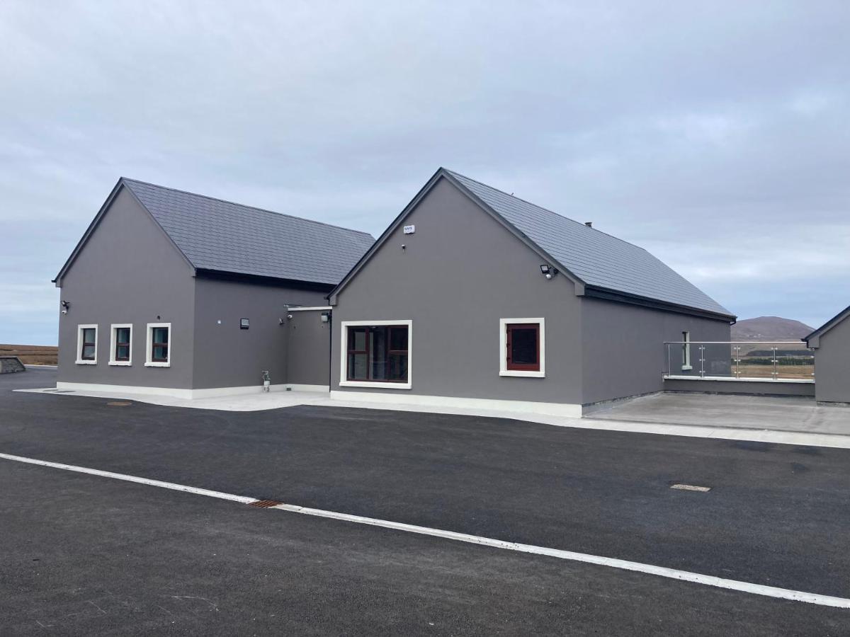 Achill Surf Centre Vandrehjem Bellanasally Eksteriør billede